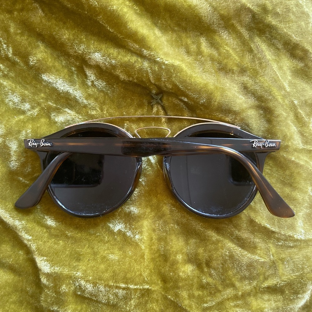 Ray Ban Sunglasses - Picture 3 of 3
